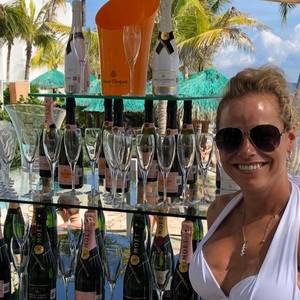 Meet your Posher, Anne valérie